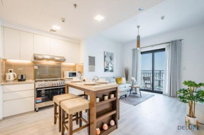 Delightful 2BR Apartment in Town Square Safi 1A, Dubailand by Deluxe Holiday Homes